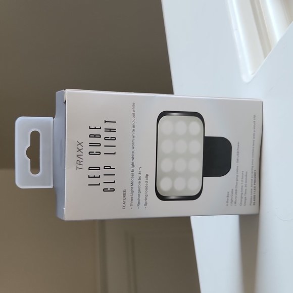 LED Clip light - Picture 2 of 2